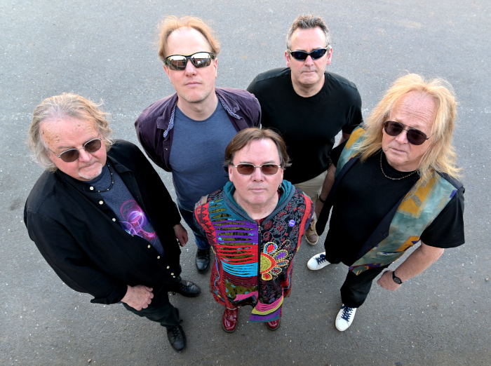 Glass Satellites - A Modern-Day Marillion Tribute